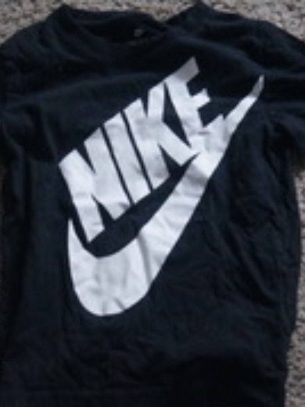 The Nike Tee size 5 boys